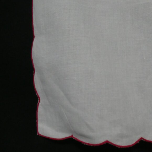 SET OF 8 | Vintage | Christmas / Holiday Cloth Scalloped Hankerchiefs - Picture 4 of 7